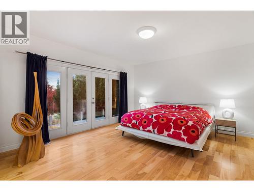2270 Grantham Road, Kelowna, BC - Indoor Photo Showing Bedroom