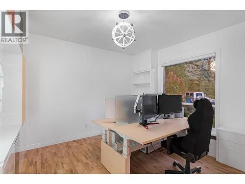 2270 Grantham Road, Kelowna, BC - Indoor Photo Showing Office