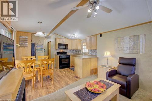 7489 Sideroad 5 E, Mount Forest, ON - Indoor