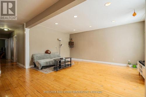 268 Ross Avenue, Kitchener, ON - Indoor Photo Showing Other Room