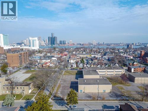 706 Elliott End Unit# 5A, Windsor, ON - Outdoor With View