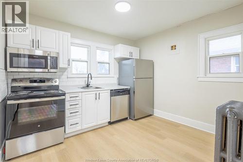 706 Elliott End Unit# 5A, Windsor, ON - Indoor Photo Showing Kitchen
