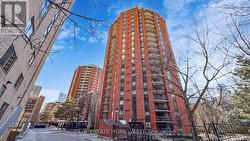 409 - 77 MAITLAND PLACE Toronto, ON M4Y 2V6