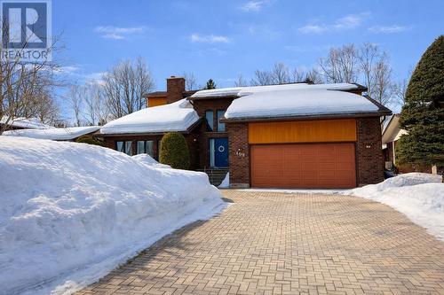 109 Greenview Lane  Sault Ste. Marie, ON P6A 6L1