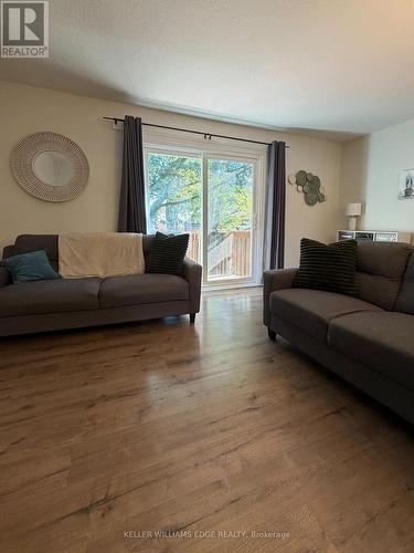 3 - 3 Tiffany Place, Quinte West, ON - Indoor Photo Showing Living Room