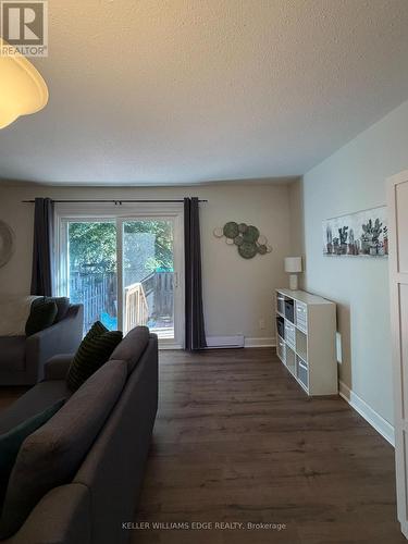 3 - 3 Tiffany Place, Quinte West, ON - Indoor Photo Showing Living Room