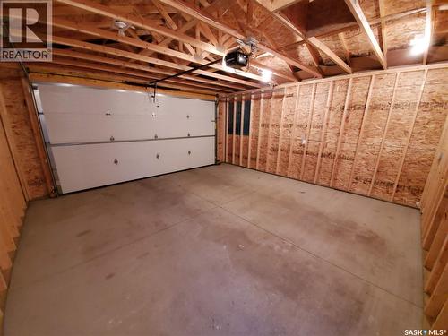 447 Eaton Lane, Saskatoon, SK - Indoor Photo Showing Garage
