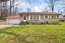 15 SMALLMAN DRIVE Wasaga Beach, ON L9Z 1L1