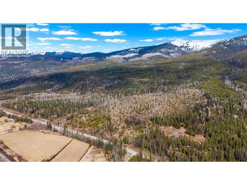 7904 Highway 3, Yahk, BC 