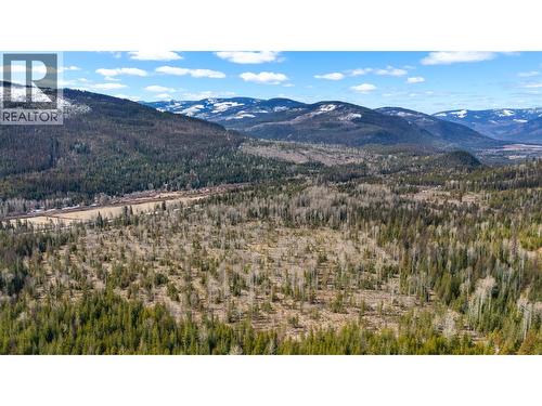 7904 Highway 3, Yahk, BC 