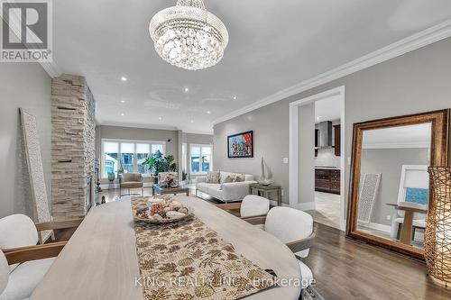 174 Minto Crescent, Milton, ON - Indoor Photo Showing Dining Room