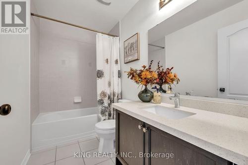 174 Minto Crescent, Milton, ON - Indoor Photo Showing Bathroom
