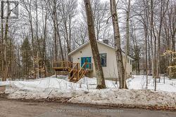 2 BELLE VUE AVENUE Tiny, ON L9M 0H5