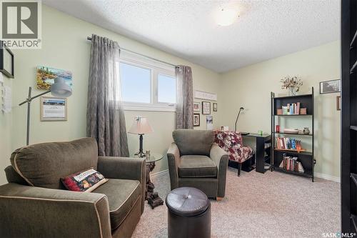 313 7Th Avenue W, Watrous, SK - Indoor Photo Showing Living Room