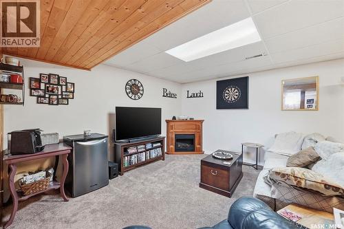 313 7Th Avenue W, Watrous, SK - Indoor With Fireplace