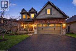 17 HEATHCOTE Court Grimsby, ON L3M 0A6