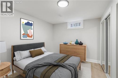 26 Clifton Downs Road, Hamilton, ON - Indoor Photo Showing Bedroom