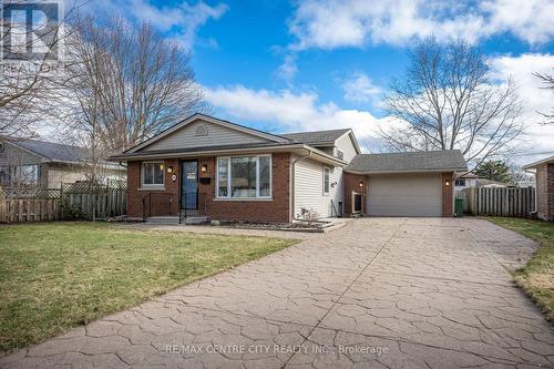 18 HIGHVIEW DRIVE  St. Thomas, ON N5R 5E8