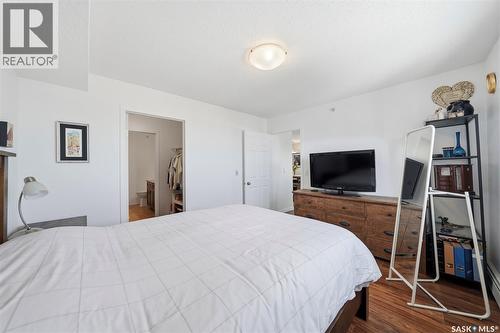 401 303 Lowe Road, Saskatoon, SK - Indoor Photo Showing Bedroom