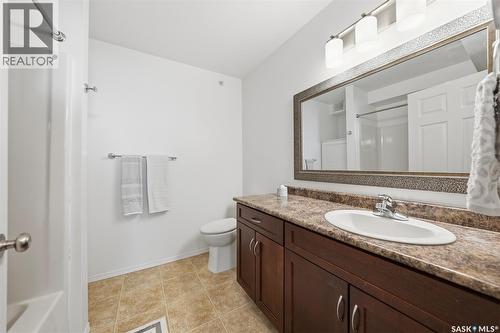 401 303 Lowe Road, Saskatoon, SK - Indoor Photo Showing Bathroom