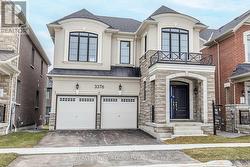 3376 MARCHINGTON SQUARE Pickering, ON L1X 0T1
