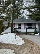 15 51ST STREET S Wasaga Beach, ON L9Z 1X5