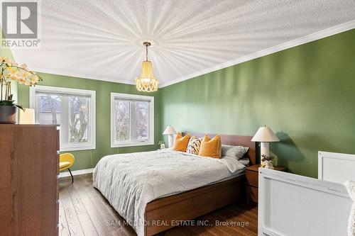 4025 Rolling Valley Drive, Mississauga, ON - Indoor Photo Showing Bedroom