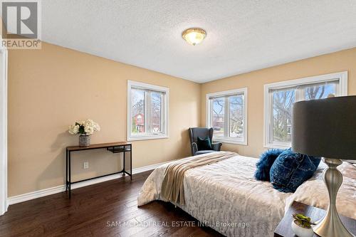 4025 Rolling Valley Drive, Mississauga, ON - Indoor Photo Showing Bedroom