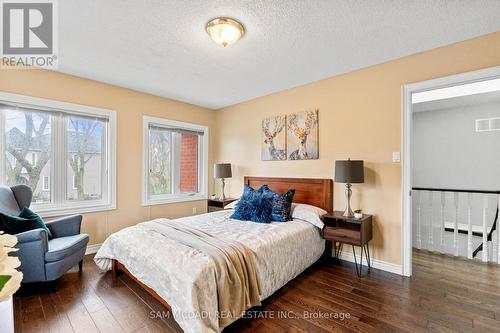 4025 Rolling Valley Drive, Mississauga, ON - Indoor Photo Showing Bedroom