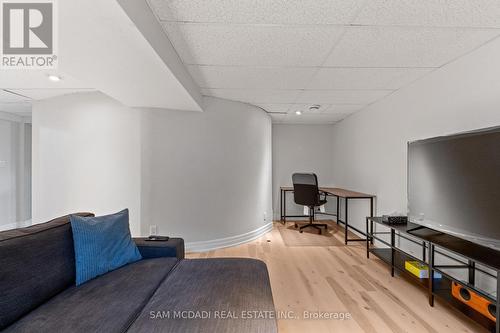 4025 Rolling Valley Drive, Mississauga, ON - Indoor Photo Showing Other Room