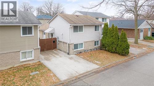 1229 Arncliffe, Windsor, ON - Outdoor