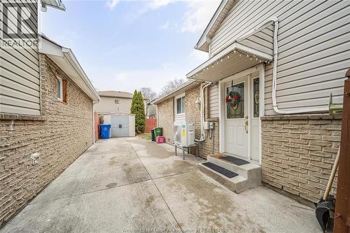 1229 Arncliffe, Windsor, ON - Outdoor With Exterior