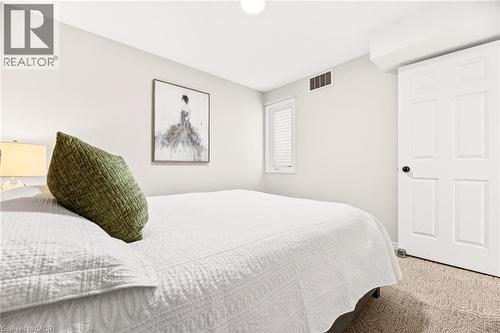 201 Dorchester Boulevard Unit# 101, St. Catharines, ON - Indoor Photo Showing Bedroom