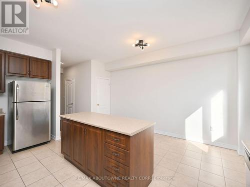 1314 Granrock Crescent, Mississauga, ON - Indoor Photo Showing Kitchen