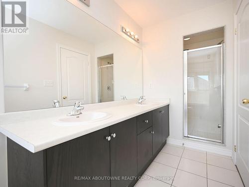 1314 Granrock Crescent, Mississauga, ON - Indoor Photo Showing Bathroom