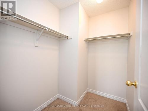 1314 Granrock Crescent, Mississauga, ON - Indoor With Storage