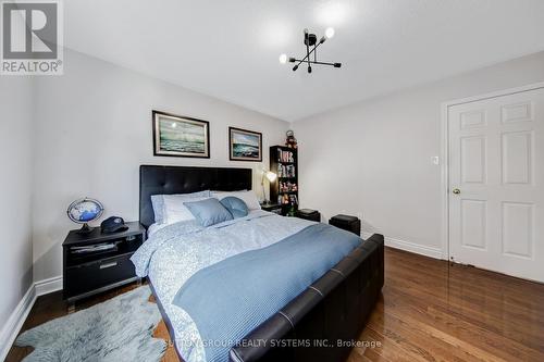 3336 Crompton Crescent, Mississauga, ON - Indoor Photo Showing Bedroom