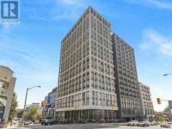 735 - 2020 BATHURST STREET Toronto, ON M5P 0A6