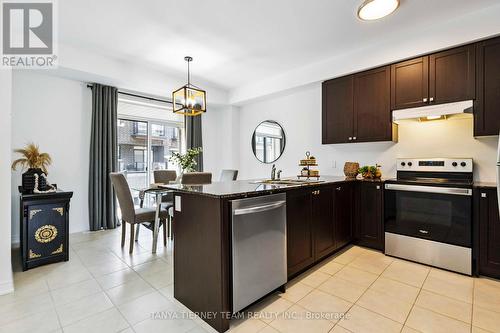 36 Dockside Way, Whitby, ON - Indoor Photo Showing Kitchen