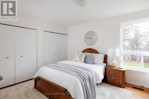 1106 Falgarwood Drive, Oakville, ON - Indoor Photo Showing Bedroom