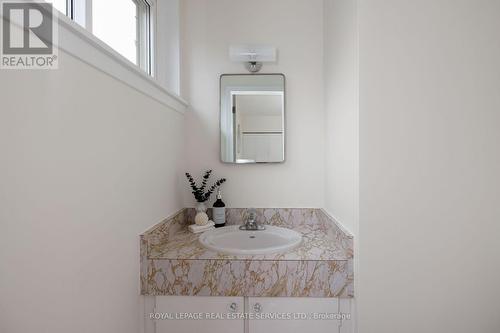 1106 Falgarwood Drive, Oakville, ON - Indoor Photo Showing Bathroom