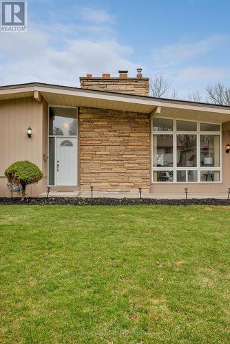 1106 Falgarwood Drive, Oakville, ON - Outdoor With Deck Patio Veranda