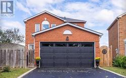 21 FERNBANK PLACE Whitby, ON L1R 1S9