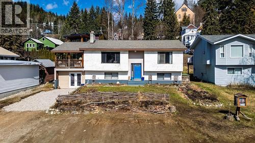 1730 Kootenay Avenue  Rossland, BC V0G 1Y0
