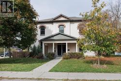 12 RUSSELL STREET E Kawartha Lakes (Lindsay), ON K9V 1Z8