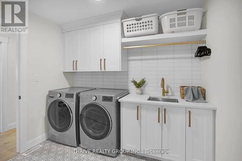 862 Lunar Drive, London North (North S), ON - Indoor Photo Showing Laundry Room