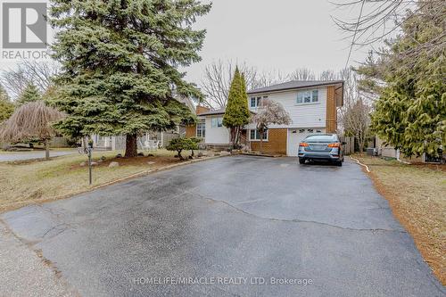 2463 APPLEWOOD DRIVE  Oakville, ON L6L 1V7