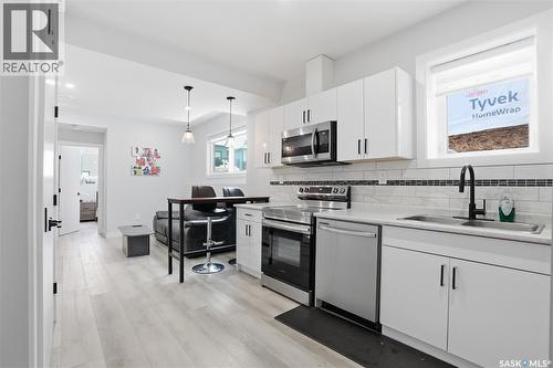 271 Dziadyk Manor, Saskatoon, SK - Indoor Photo Showing Kitchen