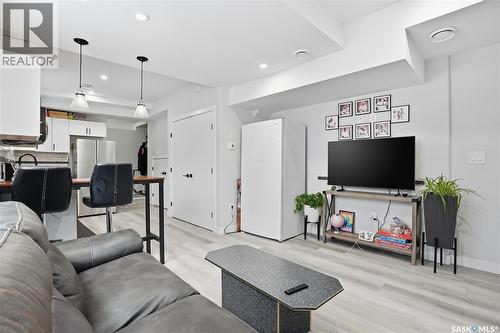 271 Dziadyk Manor, Saskatoon, SK - Indoor