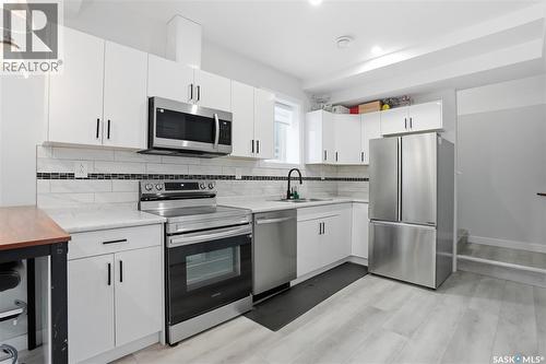 271 Dziadyk Manor, Saskatoon, SK - Indoor Photo Showing Kitchen With Upgraded Kitchen